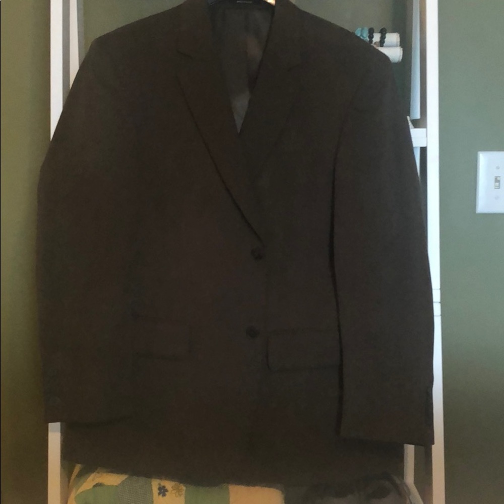 Men’s brown coat